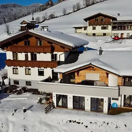 Bio Bauernhof Oberbenk ヴァークライン